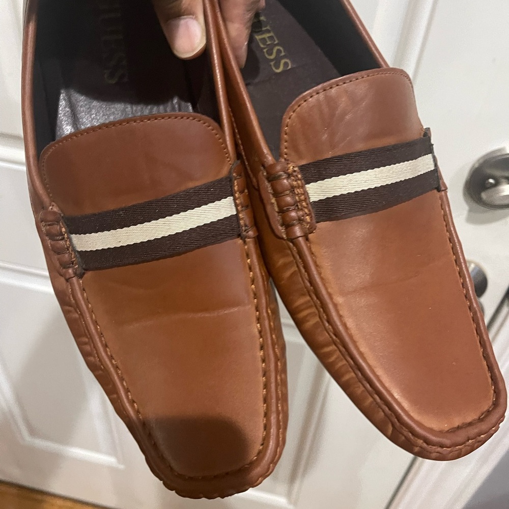 Guess Tan Brown Driving Loafers shoes Sz 10.5